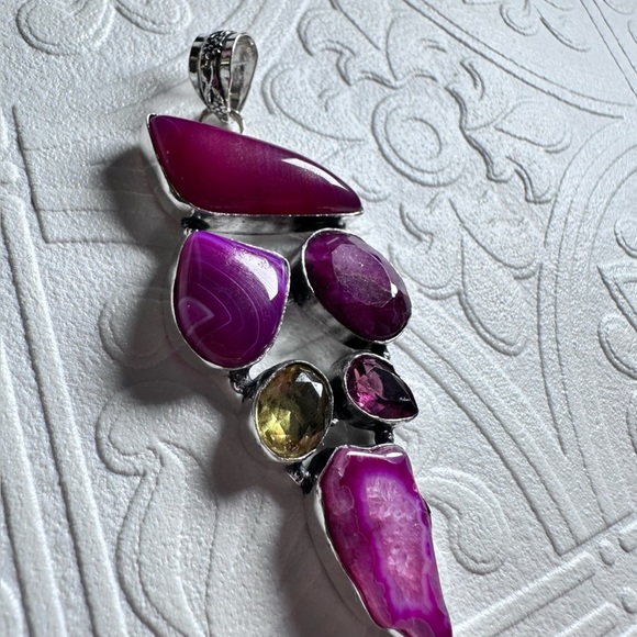 Sold🛍️Gemstones Handmade Pendant Agate Dyed Multicolor Pink fuchsia, Barbie - Picture 4 of 12